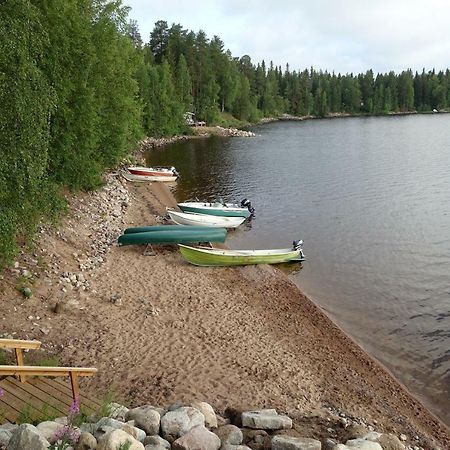 洛马-维耶托内度假村 Meltosjärvi 外观 照片